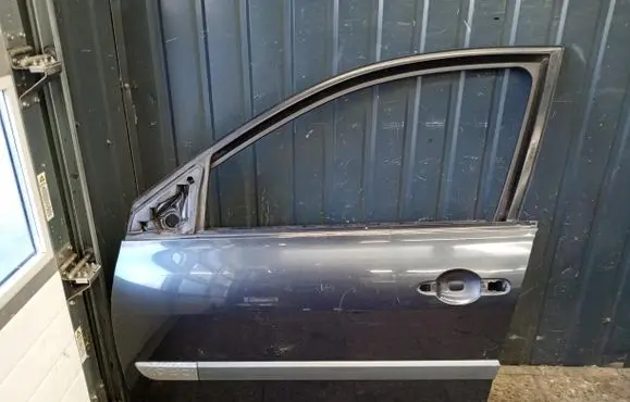 Renault Megane II Front door