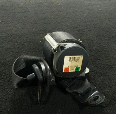 Mini One - Cooper R50 - 53 Rear seatbelt 100974040 601030000D 051012