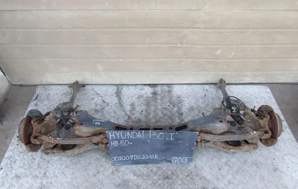 Hyundai i30 Rear axle beam with reductor 