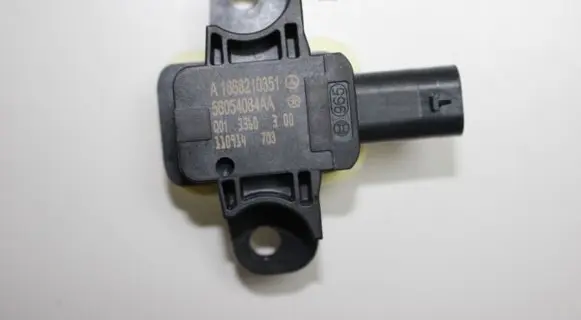 Mercedes-Benz ML W166 Airbag deployment crash/impact sensor A1668210351