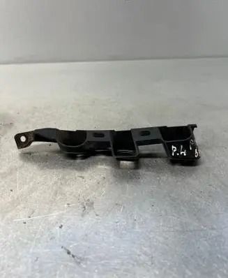 Volkswagen PASSAT B7 Front bumper mounting bracket 3AA807184