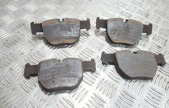 Land Rover Range Rover L322 Brake pads (front) 