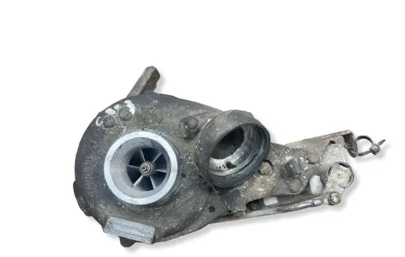 Mercedes-Benz E W211 Turbo A6460900080