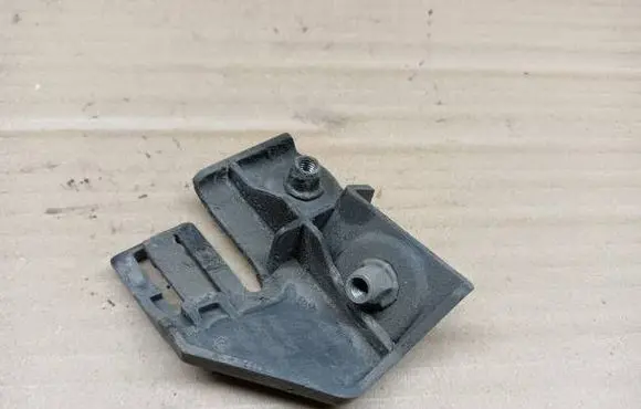 Volkswagen PASSAT B7 Headlight/headlamp mounting bracket 3AA805300