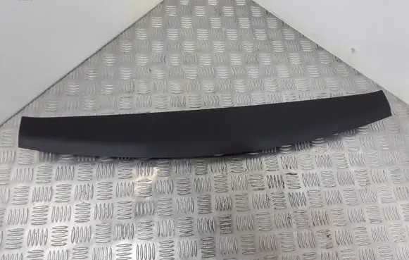 KIA Carens III Tailgate/trunk upper cover trim 81761A4000 81760A4000