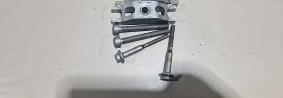 Volkswagen Polo V 6R Fuel Injector clamp holder 03L216