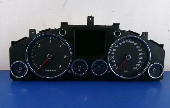 Speedometer (instrument cluster)
