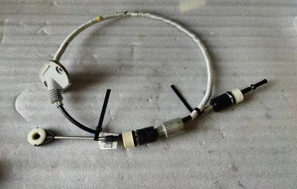 Volvo V60 Gear shift cable linkage 31492811