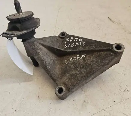 Engine mount bracket