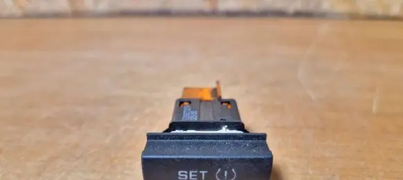 Skoda Octavia Mk2 (1Z) Other switches/knobs/shifts 1z0927127