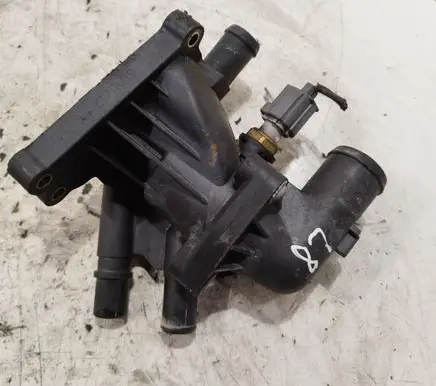 Ford Focus Thermostat housing CM5G9K478FA