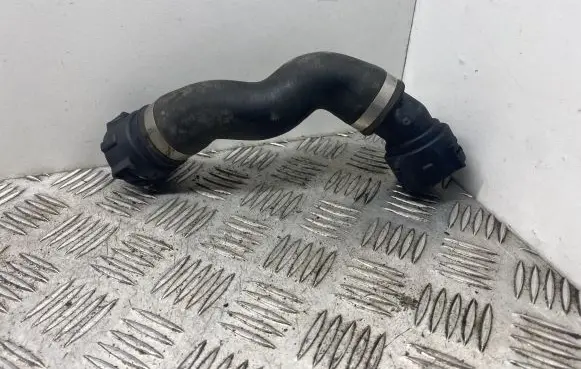 BMW 5 F10 F11 Engine coolant pipe/hose 8511928