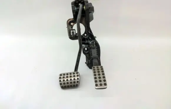Mercedes-Benz A W177 Pedal assembly A1772900800 A1773001900