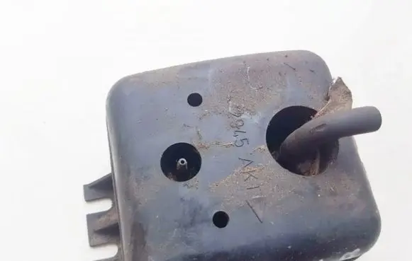 Vacuum air tank