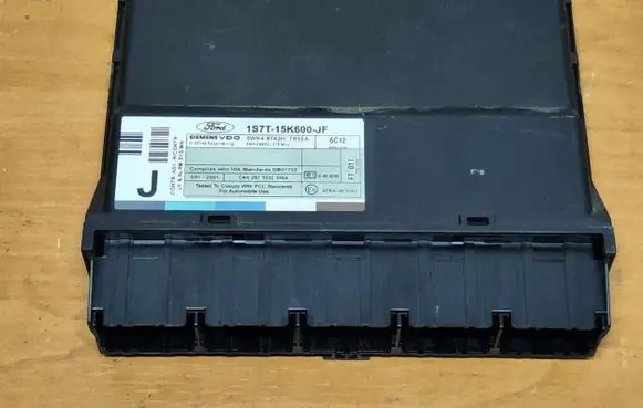 Ford Focus Comfort/convenience module 1S7T15K600JF 5WK48742H