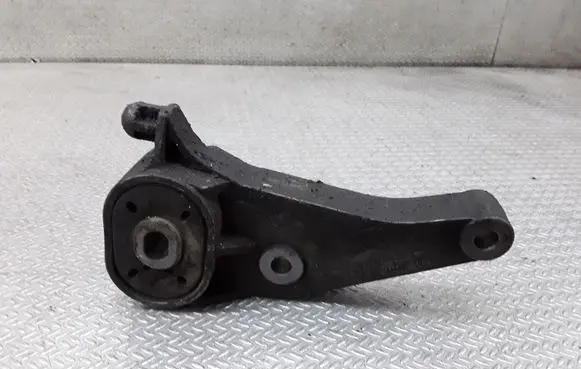 Opel Meriva A Gearbox mount 13117089
