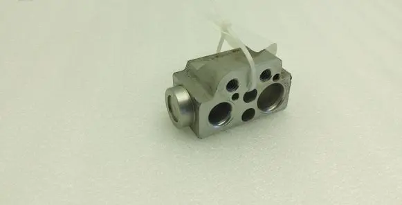 Seat Alhambra (Mk2) Air conditioning (A/C) expansion valve 7N0820712