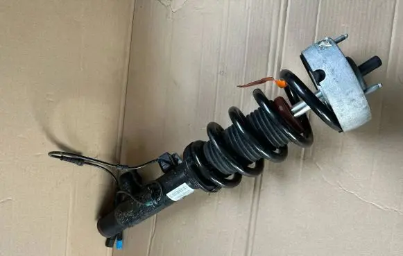BMW X5 F15 Front shock absorber with coil spring 6875084