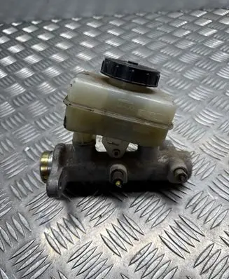 Nissan 350Z Master brake cylinder 