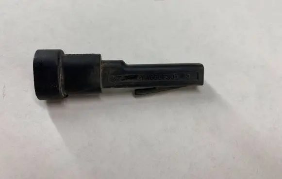 Fiat Grande Punto Brake fluid reservoir filler cap with level sensor 