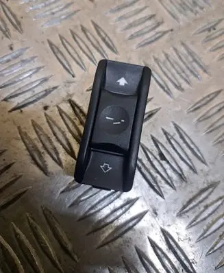 BMW 5 E39 Sunroof switch GK30