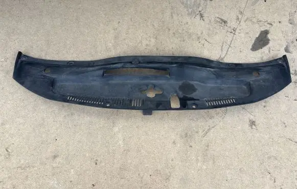 Lexus GS 300 350 430 450H Engine bonnet/hood lock trim molding 5329530090 PR866