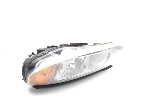Volvo XC70 Headlight/headlamp 31214353