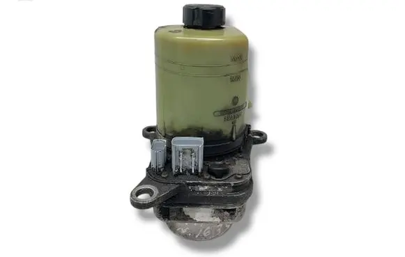 Ford Focus Power steering pump 4M513K514DA