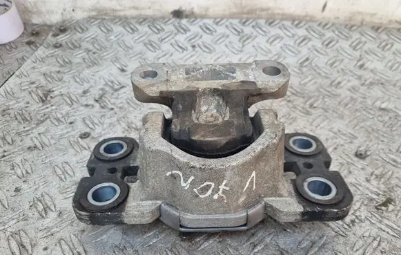 Volvo V70 Engine mount bracket 6G927M121NF