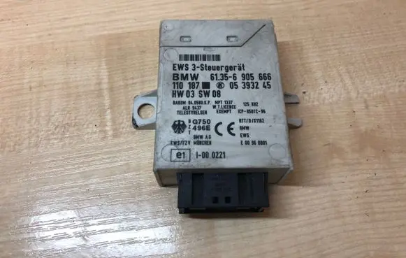BMW 3 E46 Immobilizer control unit/module 05393245 6905666