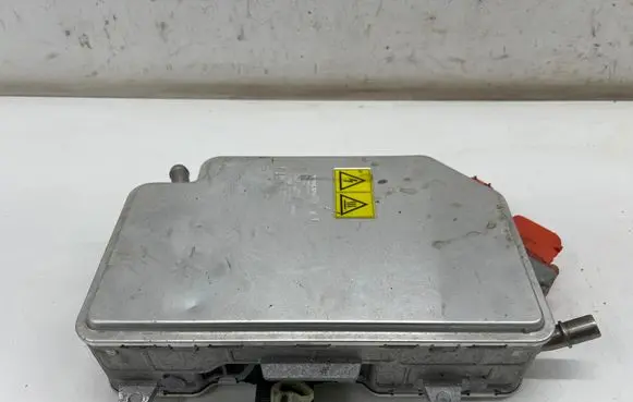Polestar 2 Voltage converter inverter 32383807