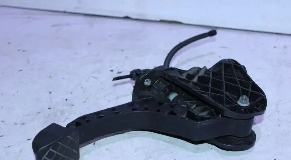 Clutch pedal