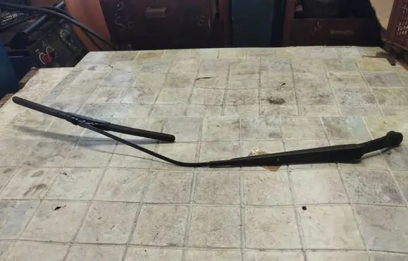 Mazda 2 Windshield/front glass wiper blade 39407