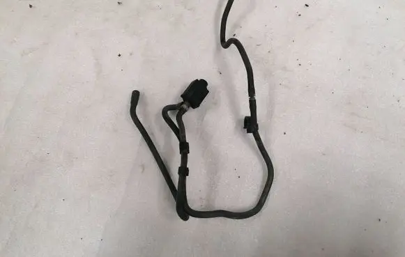 Jaguar XF X250 Vacuum valve 70435600