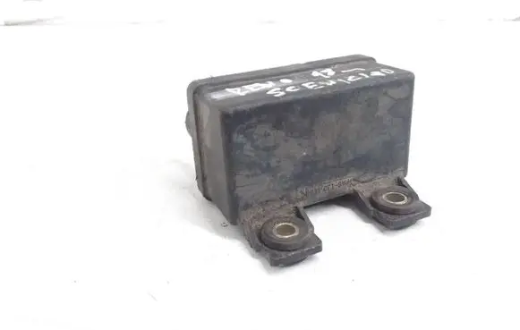 Renault Scenic I Glow plug pre-heat relay 7700107794