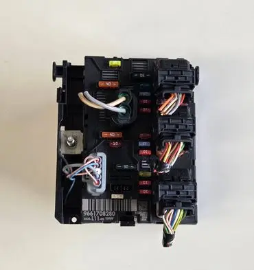 Peugeot 207 BSM Control unit 9661708280