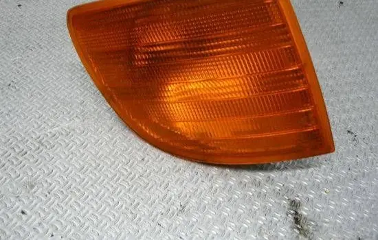 Mercedes-Benz Vito Viano W638 Front indicator light 