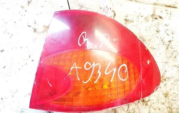 Toyota Avensis T220 Rear/tail lights 2329