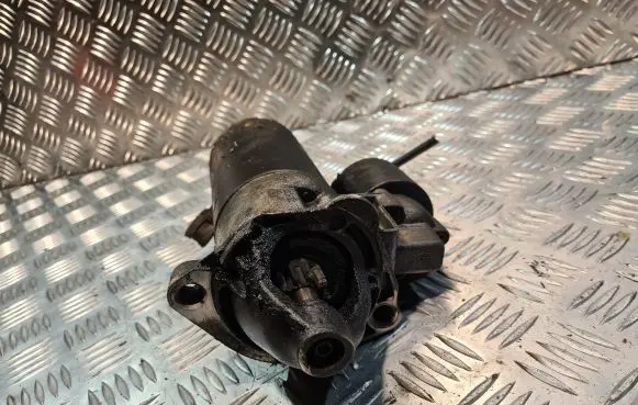 Volkswagen PASSAT B5 Starter motor