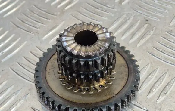 Volkswagen Golf VII Crankshaft gear 06H105209AT