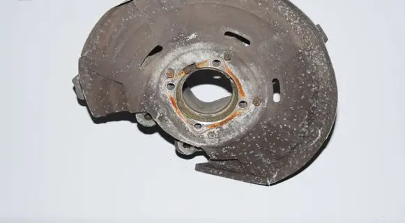 Rear wheel hub