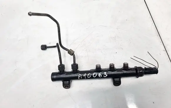 Ford Focus Fuel main line pipe 9685297580