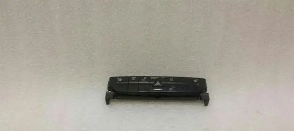 Mercedes-Benz E W211 Seat heating switch A2118217751