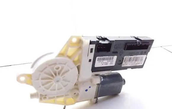 Renault Laguna III Front door window regulator motor 807300002R 988572103 5556210302