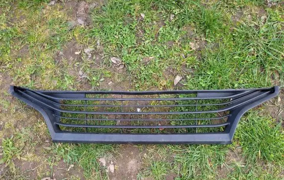 Toyota Yaris XP210 Front bumper lower grill 53112K0010
