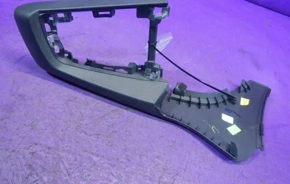 Ford Focus Panel trim BM51-A04592