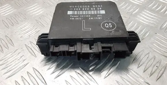 Mercedes-Benz C W203 Door control unit/module 2038206526