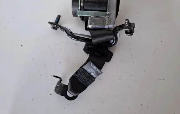 Volvo XC90 Third row seat belt 31484582 626938200