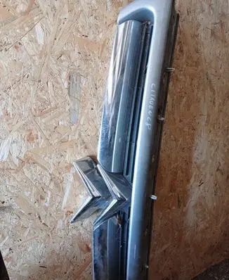 Citroen C8 Front bumper upper radiator grill