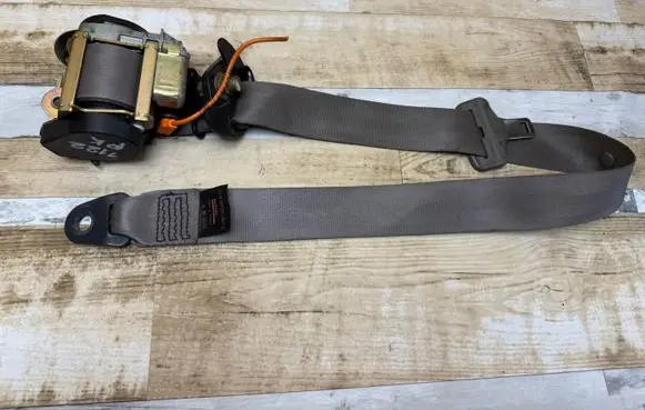 Citroen C5 Front seatbelt 0363044